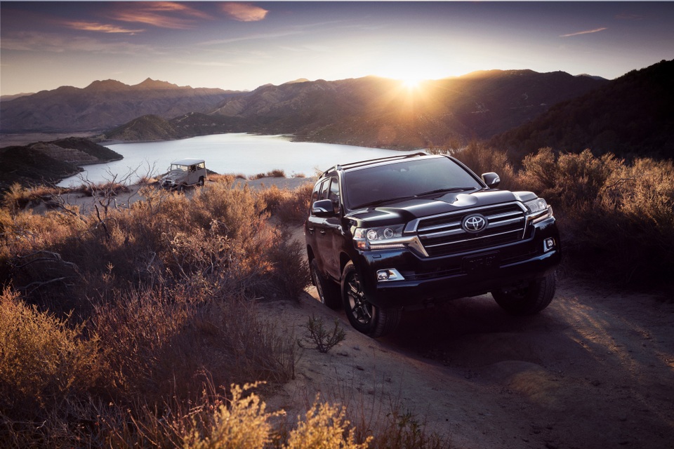 Toyota Land Cruiser thế hệ mới có thể không còn động cơ V8 - 1 Toyota Land Cruiser thế hệ mới có thể không còn động cơ V8 - 1