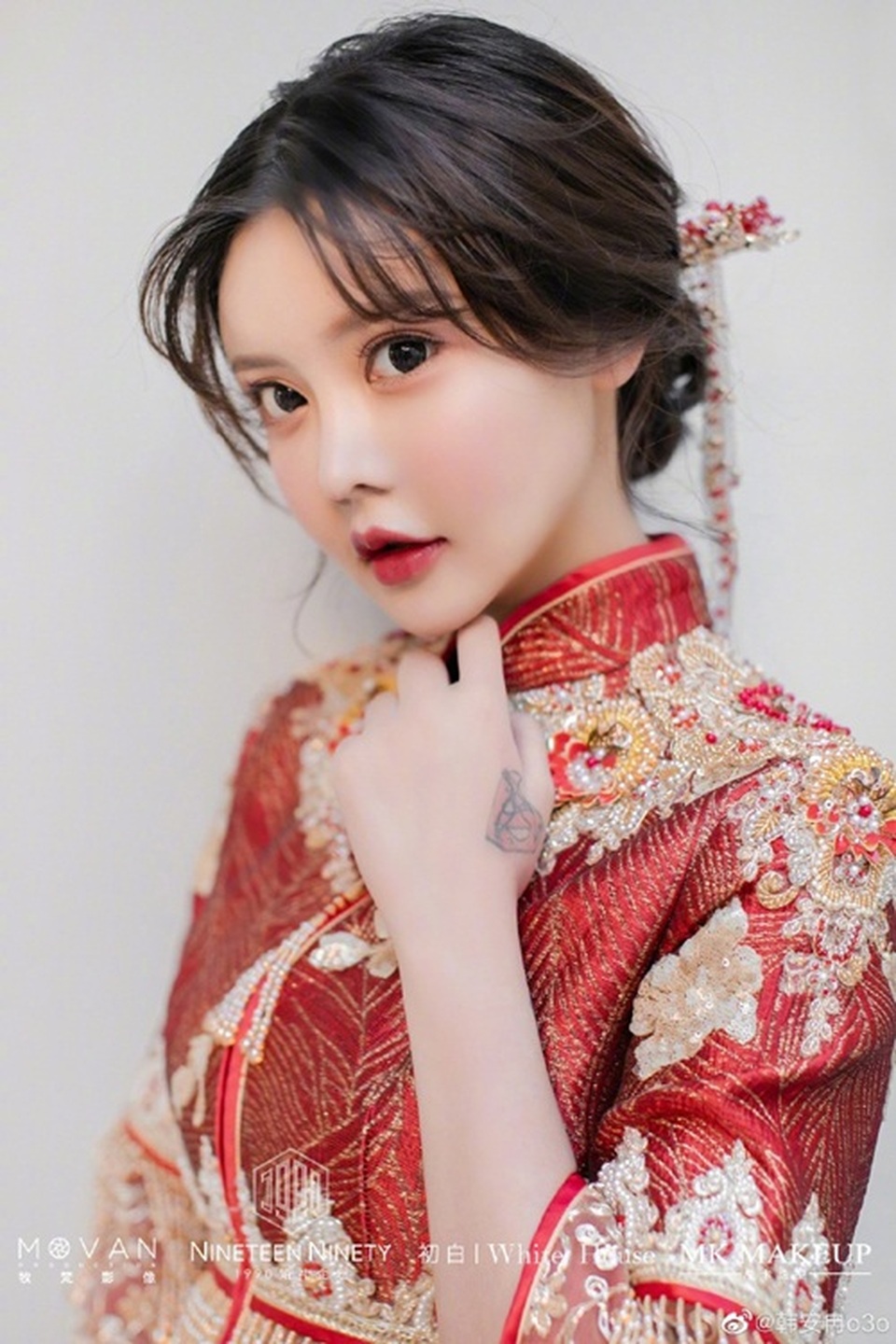 Dàn hot girl đình đám lộ mặt thật trong đám cưới khiến dân tình hốt hoảng - 2 Dàn hot girl đình đám lộ mặt thật trong đám cưới khiến dân tình hốt hoảng - 2
