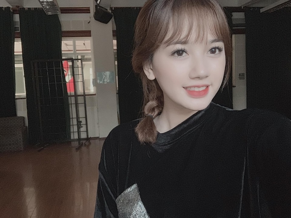 Bảo Hân Về nhà đi con lộ ảnh bạn cùng lớp toàn là mỹ nhân - 8 Bảo Hân Về nhà đi con lộ ảnh bạn cùng lớp toàn là mỹ nhân - 8