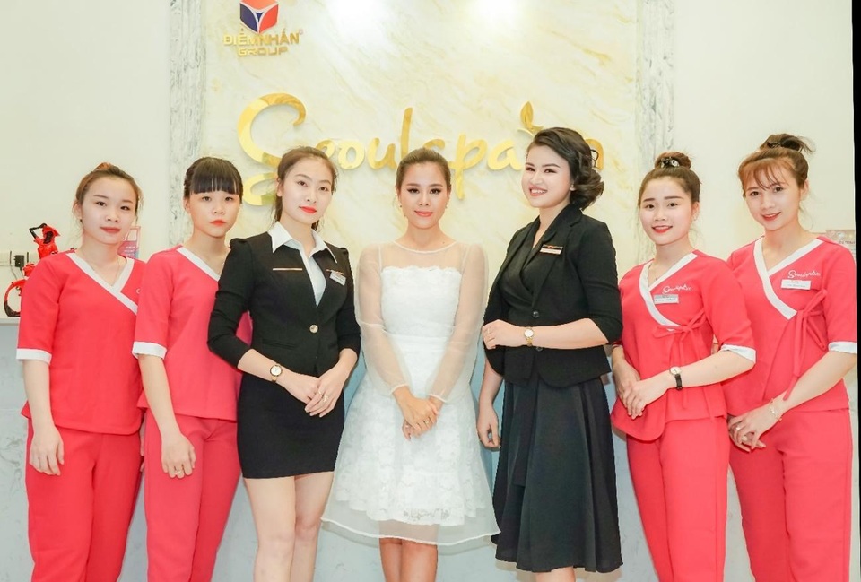 Da căng mịn như nghệ sĩ Việt Hương và diễn viên Nam Thư tại Seoul Spa sau các Web Drama giang hồ - 2 Da căng mịn như nghệ sĩ Việt Hương và diễn viên Nam Thư tại Seoul Spa sau các Web Drama giang hồ - 2