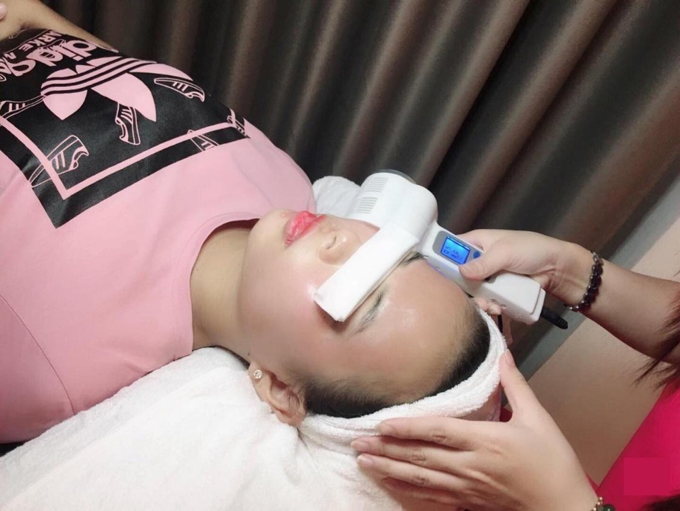 Da căng mịn như nghệ sĩ Việt Hương và diễn viên Nam Thư tại Seoul Spa sau các Web Drama giang hồ - 7 Da căng mịn như nghệ sĩ Việt Hương và diễn viên Nam Thư tại Seoul Spa sau các Web Drama giang hồ - 7