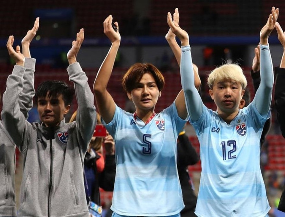 Thua cả 3 trận, nữ Thái Lan tay trắng rời World Cup - 1 Thua cả 3 trận, nữ Thái Lan tay trắng rời World Cup - 1