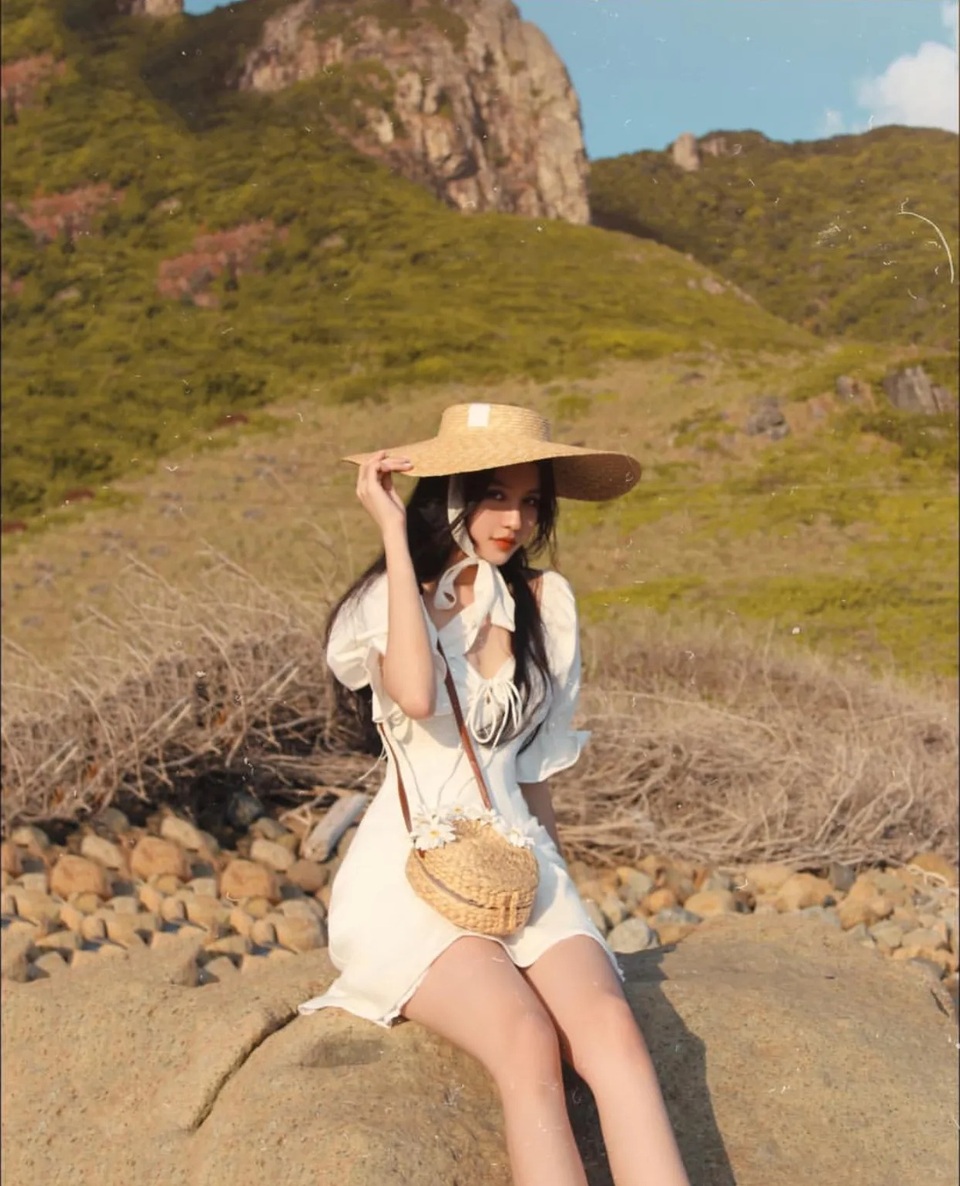 Đâu là điểm du lịch được các hot girl chuộng nhất mùa Hè này? - 7