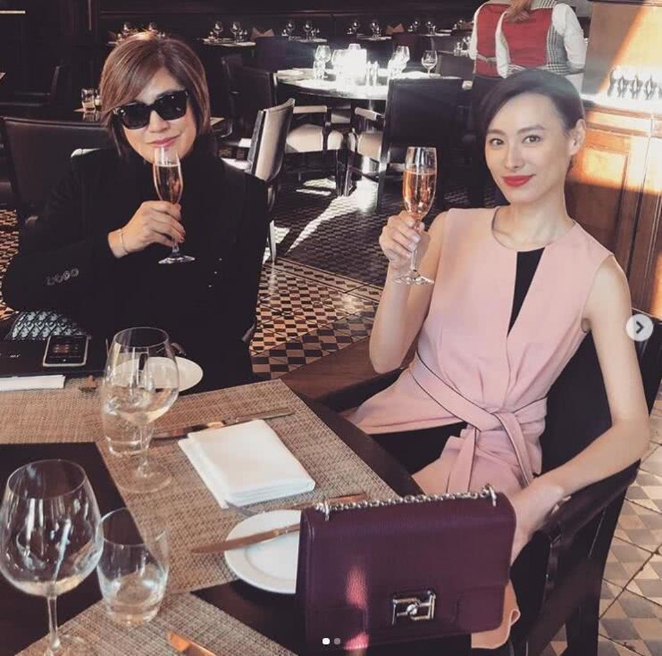 Lương Lạc Thi làm mẹ đơn thân sau khi giấc mơ “Nàng Lọ Lem” tan vỡ - 6 Lương Lạc Thi làm mẹ đơn thân sau khi giấc mơ “Nàng Lọ Lem” tan vỡ - 6