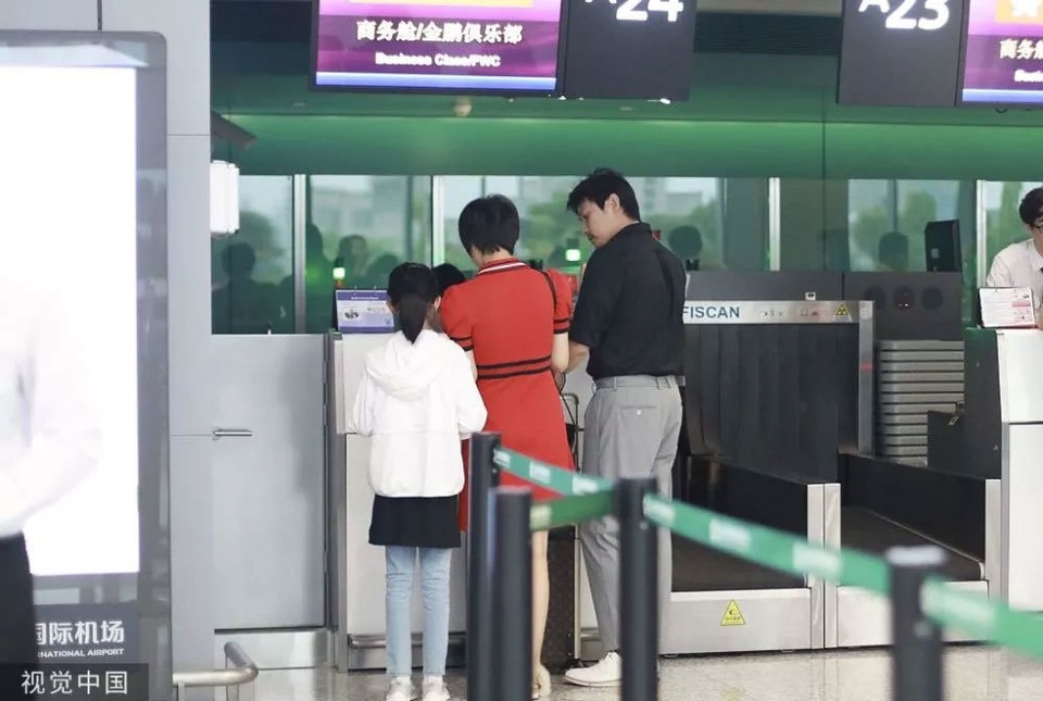 “Bao Thanh Thiên” Lục Nghị đánh mất vẻ ngoài cuốn hút vì tăng cân! - 5 “Bao Thanh Thiên” Lục Nghị đánh mất vẻ ngoài cuốn hút vì tăng cân! - 5