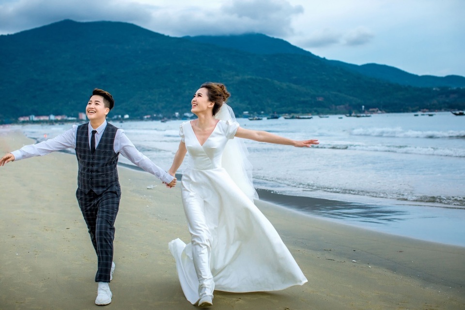 Tiết lộ về đám cưới đồng giới của Á quân Solo cùng Bolero và đạo diễn triệu view - 12 Tiết lộ về đám cưới đồng giới của Á quân Solo cùng Bolero và đạo diễn triệu view - 12