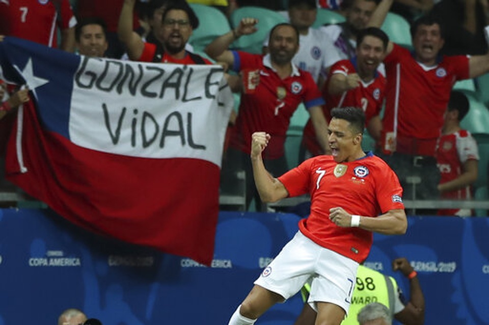 Sanchez nổ súng tằng tằng, Chile giành vé vào tứ kết Copa America - 1 Sanchez nổ súng tằng tằng, Chile giành vé vào tứ kết Copa America - 1