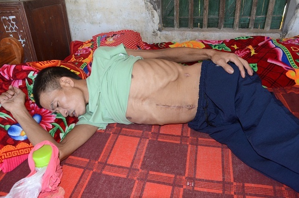 Lời khẩn cầu của người cha ung thư: Mong các bác cho con có hộp sữa là mãn nguyện rồi! - 1 Lời khẩn cầu của người cha ung thư: Mong các bác cho con có hộp sữa là mãn nguyện rồi! - 1