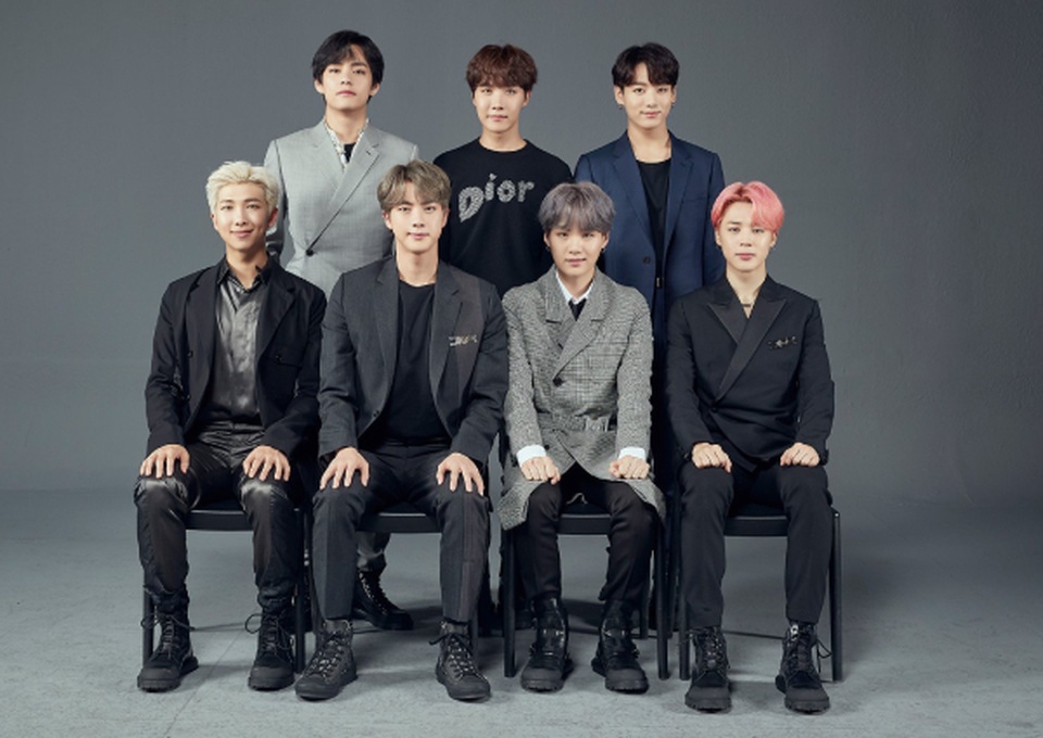 Tại sao khán giả phương Tây bị chinh phục bởi nhóm nhạc Hàn Quốc BTS? - 1