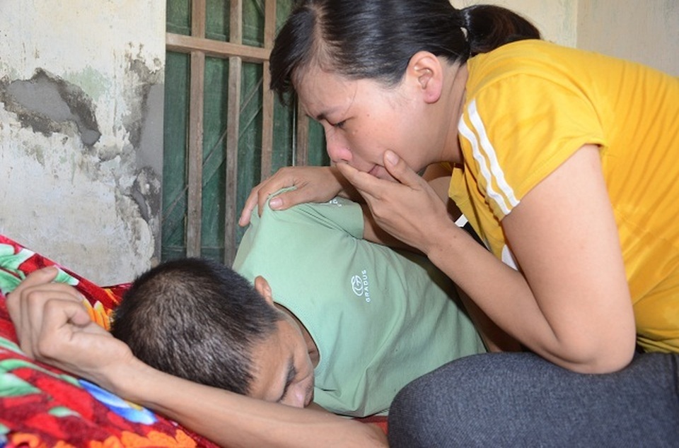 Lời khẩn cầu của người cha ung thư: Mong các bác cho con có hộp sữa là mãn nguyện rồi! - 4 Lời khẩn cầu của người cha ung thư: Mong các bác cho con có hộp sữa là mãn nguyện rồi! - 4