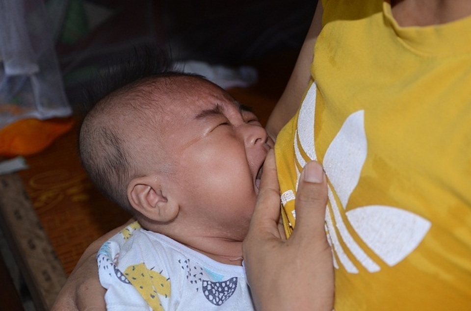 Lời khẩn cầu của người cha ung thư: Mong các bác cho con có hộp sữa là mãn nguyện rồi! - 9 Lời khẩn cầu của người cha ung thư: Mong các bác cho con có hộp sữa là mãn nguyện rồi! - 9