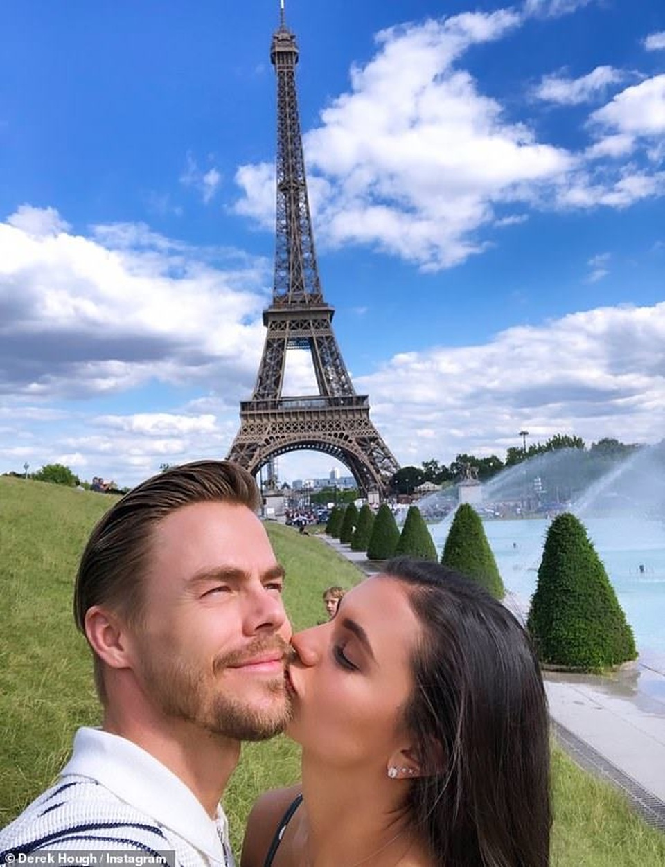 Vũ công Derek Hough tình tứ bên bạn gái gợi cảm - 6 Vũ công Derek Hough tình tứ bên bạn gái gợi cảm - 6