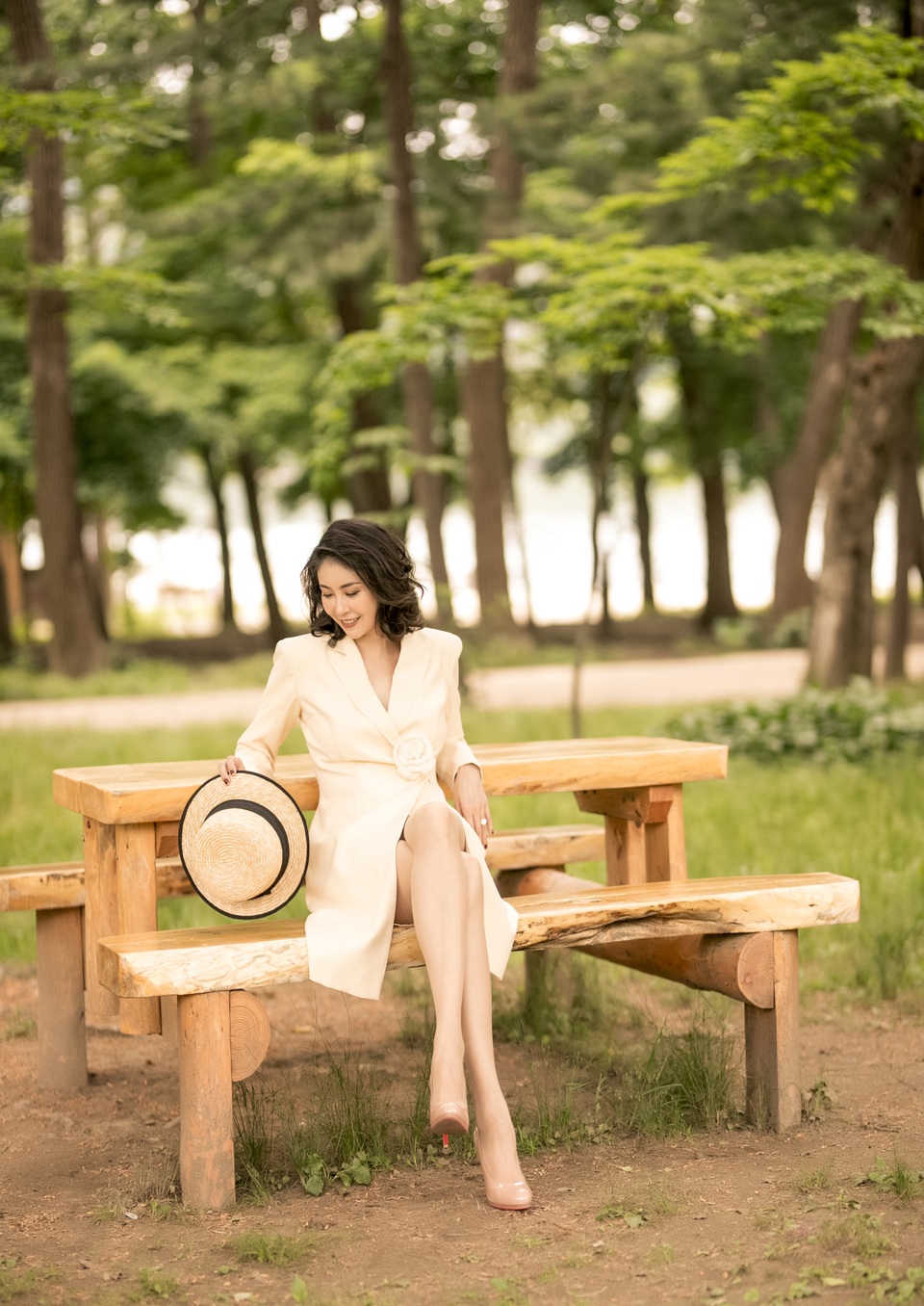 Hà Kiều Anh lão hoá ngược trẻ như chị em song sinh với Dương Mỹ Linh - 13 Hà Kiều Anh lão hoá ngược trẻ như chị em song sinh với Dương Mỹ Linh - 13