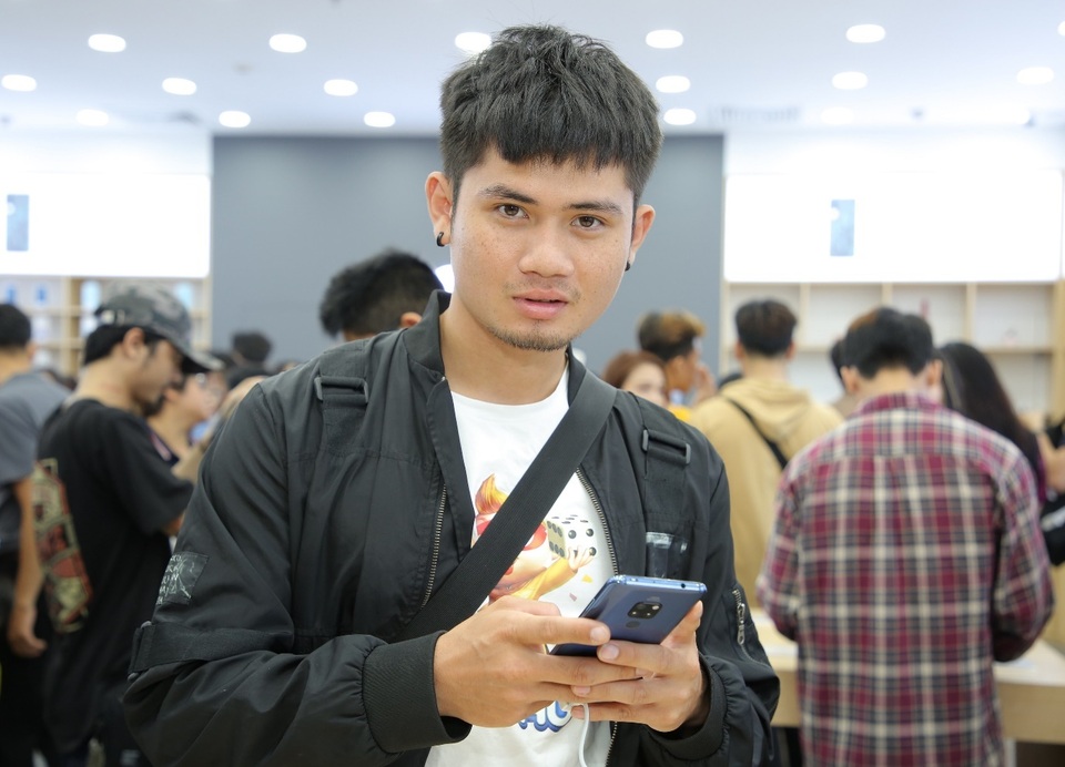 Huawei khai trương cửa hàng thứ 6, thể hiện cam kết phát triển lâu dài tại Việt Nam - 3 Huawei khai trương cửa hàng thứ 6, thể hiện cam kết phát triển lâu dài tại Việt Nam - 3