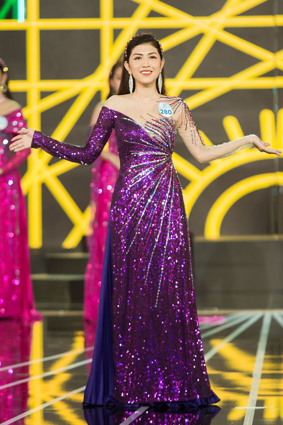 Thí sinh Hoa hậu Thế giới Việt Nam 2019 khoe dáng bốc lửa với bikini - 7 Thí sinh Hoa hậu Thế giới Việt Nam 2019 khoe dáng bốc lửa với bikini - 7