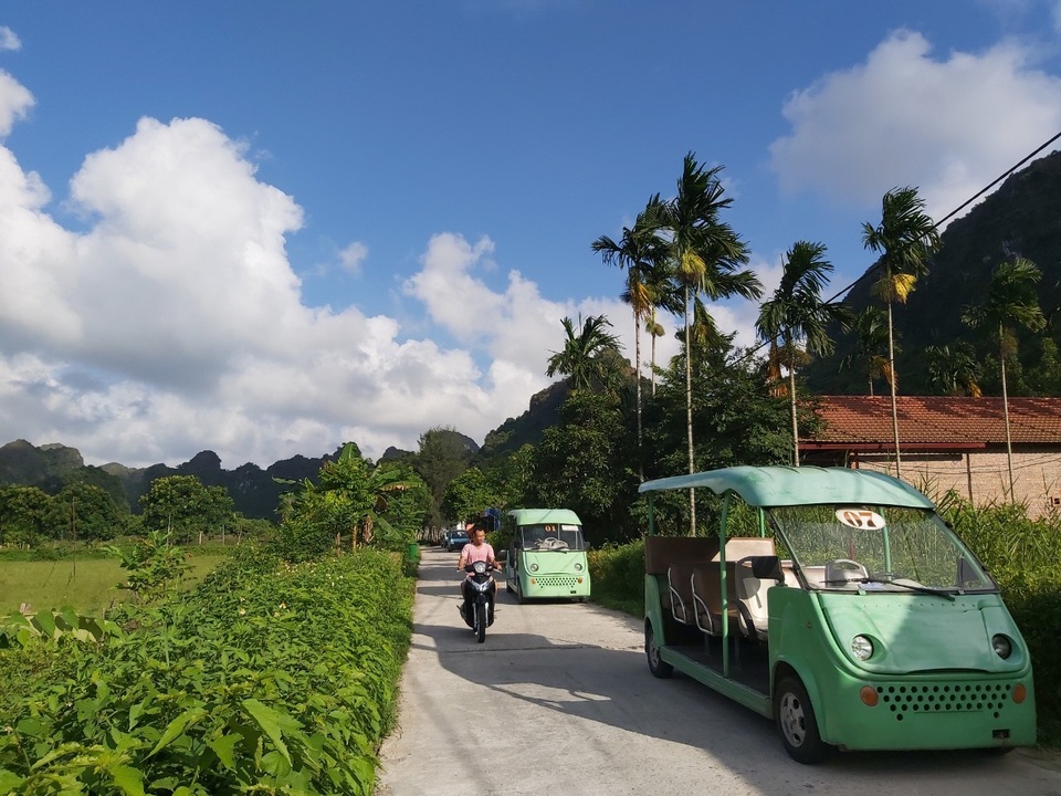 Khám phá Việt Hải – làng chài thơ mộng ít người biết ở đảo Cát Bà - 3 Khám phá Việt Hải – làng chài thơ mộng ít người biết ở đảo Cát Bà - 3