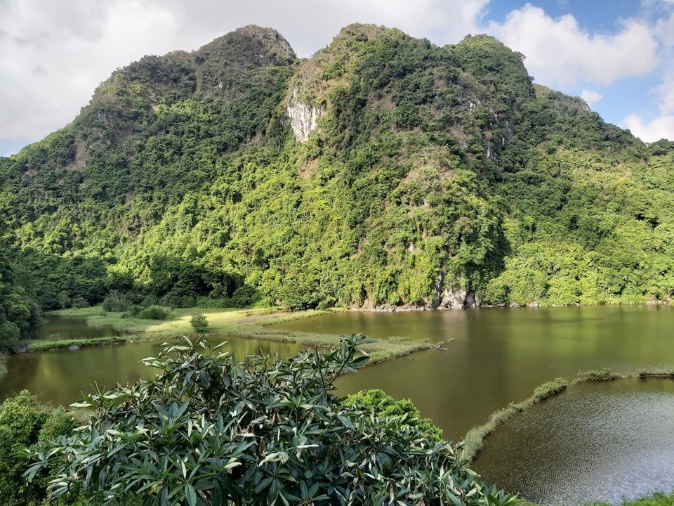 Khám phá Việt Hải – làng chài thơ mộng ít người biết ở đảo Cát Bà - 11 Khám phá Việt Hải – làng chài thơ mộng ít người biết ở đảo Cát Bà - 11