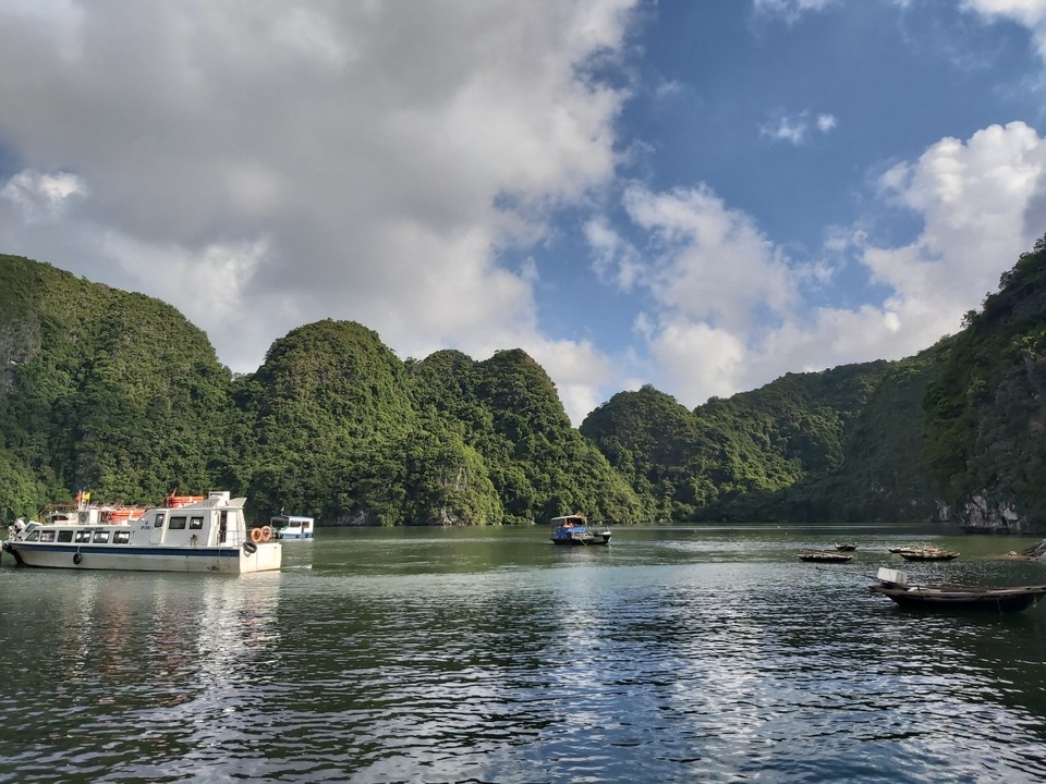 Khám phá Việt Hải – làng chài thơ mộng ít người biết ở đảo Cát Bà - 12 Khám phá Việt Hải – làng chài thơ mộng ít người biết ở đảo Cát Bà - 12