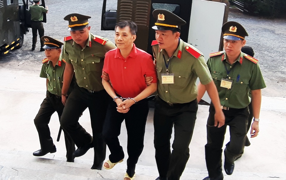 Nhóm cầm đầu tổ chức Quốc nội quật khởi lãnh án - 1 Nhóm cầm đầu tổ chức Quốc nội quật khởi lãnh án - 1