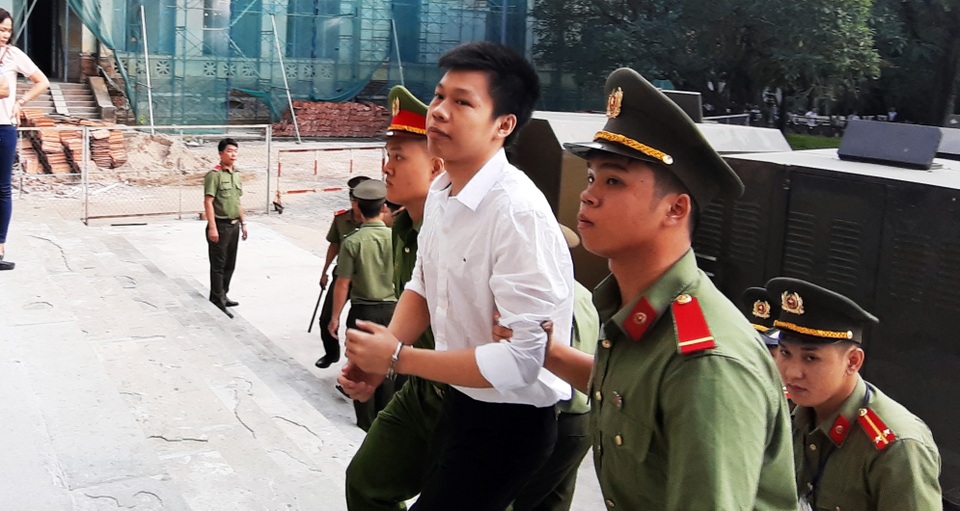 Nhóm cầm đầu tổ chức Quốc nội quật khởi lãnh án - 2 Nhóm cầm đầu tổ chức Quốc nội quật khởi lãnh án - 2