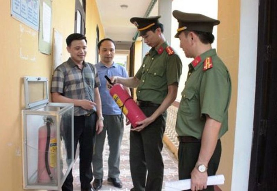Công an Thanh Hóa: Ngăn chặn, xử lý kịp thời những trường hợp thi hộ, thi thuê - 3 Công an Thanh Hóa: Ngăn chặn, xử lý kịp thời những trường hợp thi hộ, thi thuê - 3