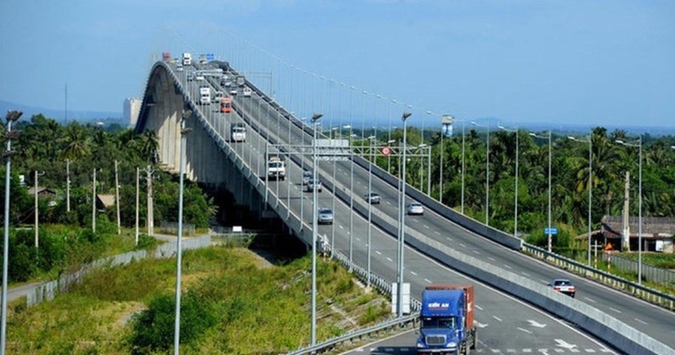 Mới vào hè, cao tốc TPHCM - Long Thành - Dầu Giây đã thường xuyên kẹt xe nghiêm trọng - 1 Mới vào hè, cao tốc TPHCM - Long Thành - Dầu Giây đã thường xuyên kẹt xe nghiêm trọng - 1