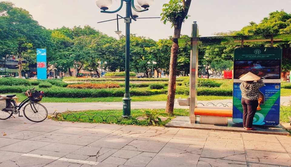 Hà Nội: Hàng loạt tiện ích công cộng miễn phí đưa vào phục vụ dân sinh - 2 Hà Nội: Hàng loạt tiện ích công cộng miễn phí đưa vào phục vụ dân sinh - 2