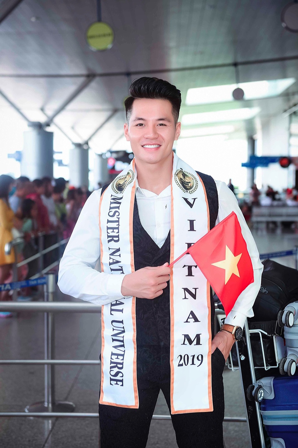 Đặng Hiếu Đức lên đường chinh chiến tại Mister National Universe 2019 - 3 Đặng Hiếu Đức lên đường chinh chiến tại Mister National Universe 2019 - 3