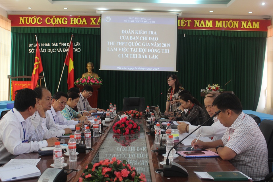 Bộ GD-ĐT lưu ý Đắk Lắk phải kiểm soát tốt hoạt động của camera - 1 Bộ GD-ĐT lưu ý Đắk Lắk phải kiểm soát tốt hoạt động của camera - 1