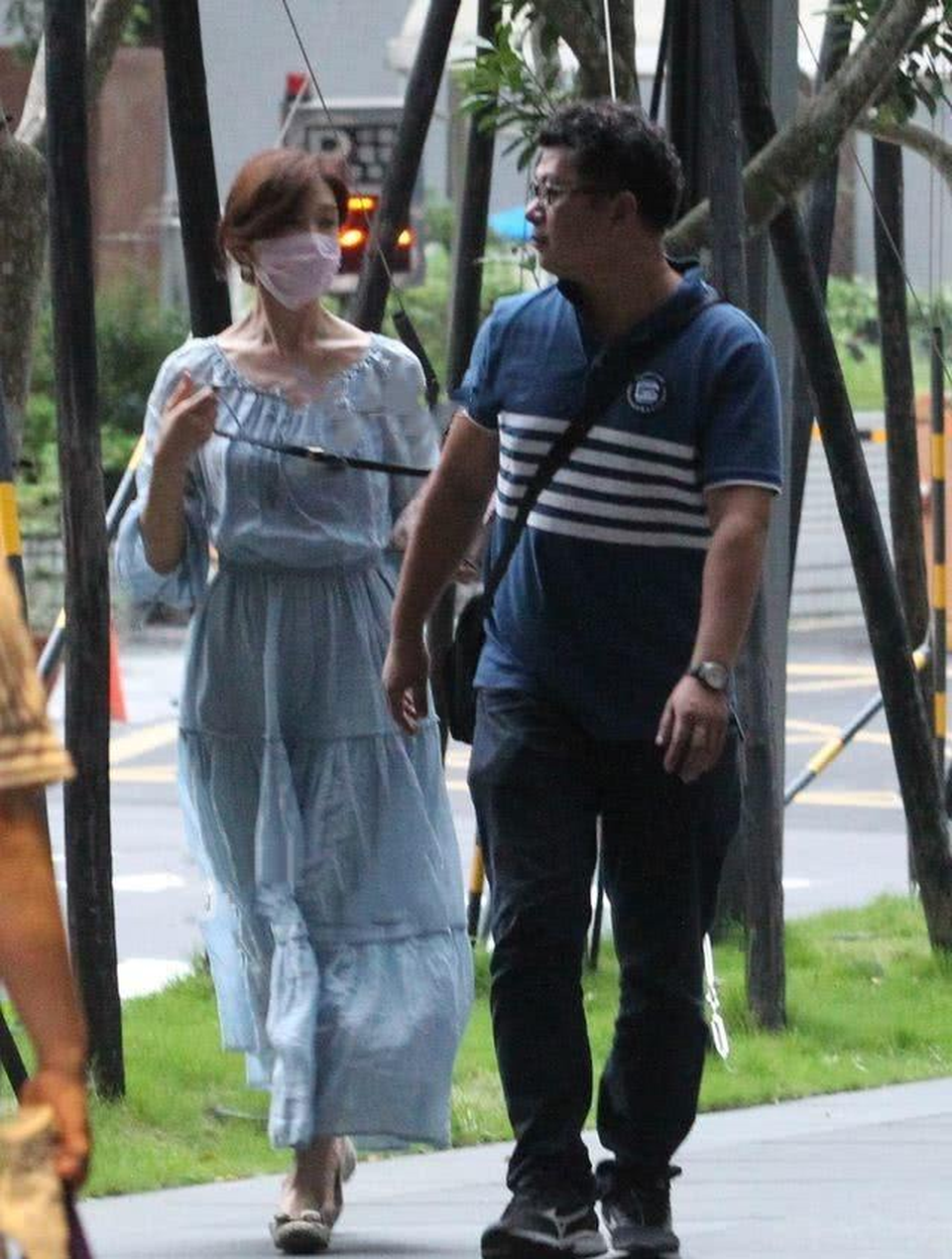 Nghi vấn siêu mẫu Lâm Chí Linh mang thai sau nửa tháng kết hôn - 2 Nghi vấn siêu mẫu Lâm Chí Linh mang thai sau nửa tháng kết hôn - 2
