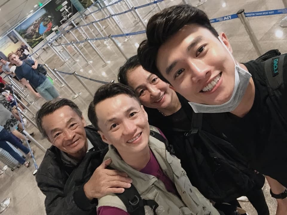 Quốc Trường “Về nhà đi con” lộ nội thất biệt thự “khủng”, đưa gia đình đi du hí - 19 Quốc Trường “Về nhà đi con” lộ nội thất biệt thự “khủng”, đưa gia đình đi du hí - 19