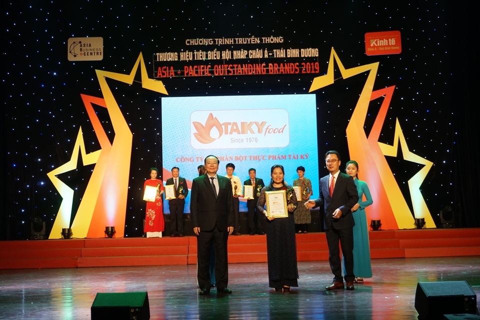 TAKYFOOD vinh danh tại Top 10 thương hiệu tiêu biểu khu vực châu Á – Thái Bình Dương 2019 - 1 TAKYFOOD vinh danh tại Top 10 thương hiệu tiêu biểu khu vực châu Á – Thái Bình Dương 2019 - 1