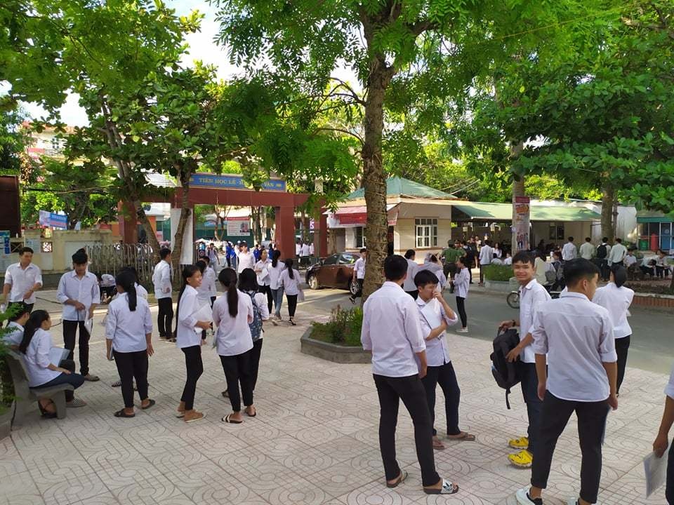Thí sinh đến sớm, xem lại bài trước môn thi đầu THPT quốc gia 2019 - 24 Thí sinh đến sớm, xem lại bài trước môn thi đầu THPT quốc gia 2019 - 24