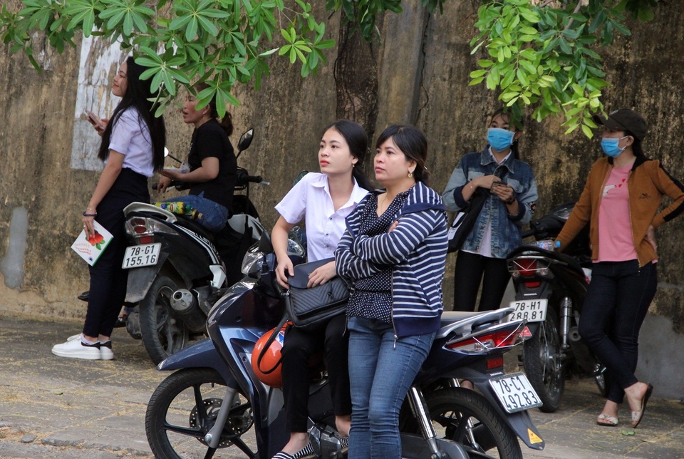 Thí sinh đến sớm, xem lại bài trước môn thi đầu THPT quốc gia 2019 - 17 Thí sinh đến sớm, xem lại bài trước môn thi đầu THPT quốc gia 2019 - 17