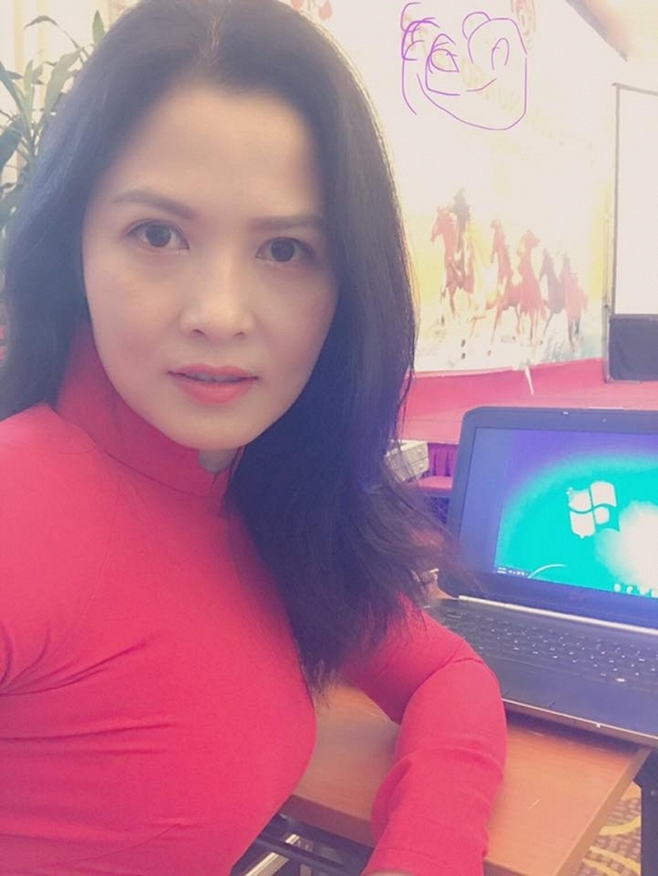 Nhan sắc ngoài đời đáng ngưỡng mộ của cô Hạnh khắc khổ trong “Về nhà đi con” - 5 Nhan sắc ngoài đời đáng ngưỡng mộ của cô Hạnh khắc khổ trong “Về nhà đi con” - 5