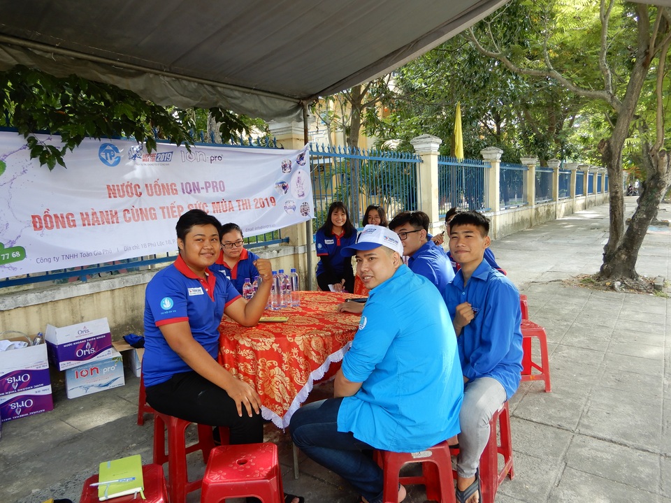 Đà Nẵng: Xe ôm miễn phí đưa đón thí sinh đi thi - 1 Đà Nẵng: Xe ôm miễn phí đưa đón thí sinh đi thi - 1