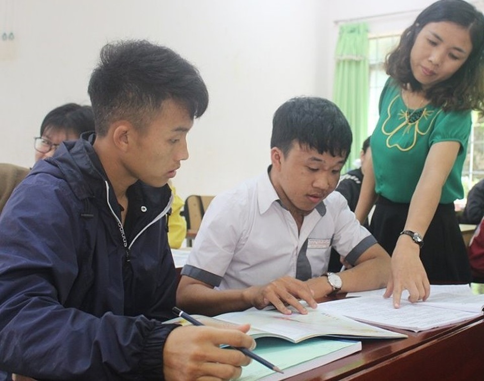 Nam sinh 16 năm mang bướu khổng lồ ước mơ trở thành lập trình viên - 5 Nam sinh 16 năm mang bướu khổng lồ ước mơ trở thành lập trình viên - 5