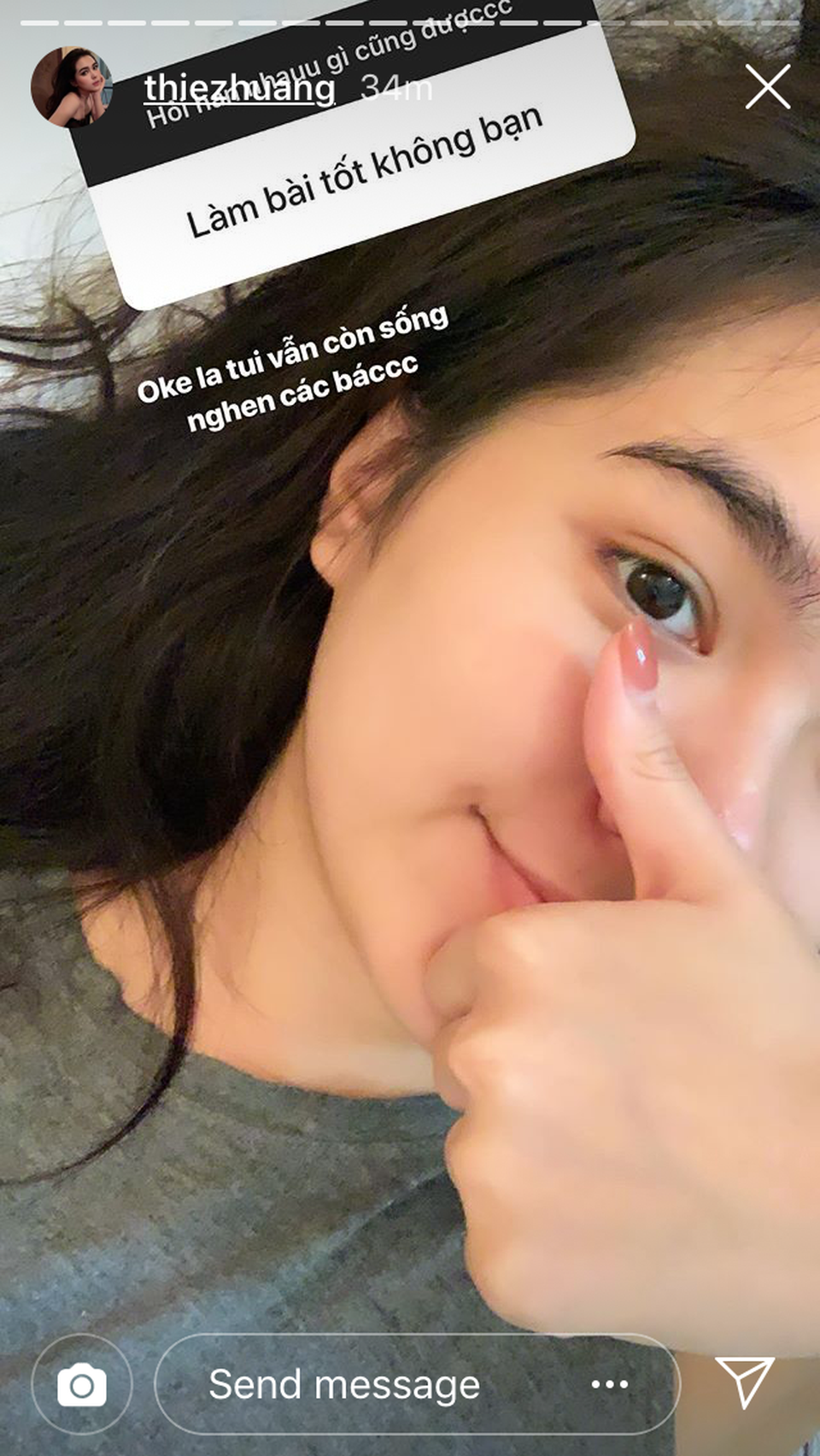 Các hot girl sinh năm 2001 làm bài thi THPT quốc gia ngày đầu ra sao? - 1 Các hot girl sinh năm 2001 làm bài thi THPT quốc gia ngày đầu ra sao? - 1