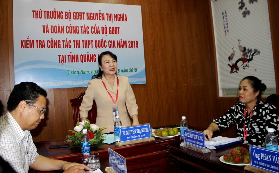 Thứ trưởng Bộ GD-ĐT làm việc tại Quảng Nam Thứ trưởng Bộ GD-ĐT làm việc tại Quảng Nam