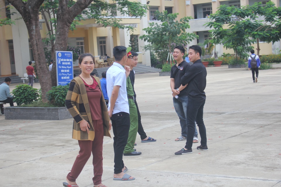 Thí sinh đến sớm, xem lại bài trước môn thi đầu THPT quốc gia 2019 - 20 Thí sinh đến sớm, xem lại bài trước môn thi đầu THPT quốc gia 2019 - 20