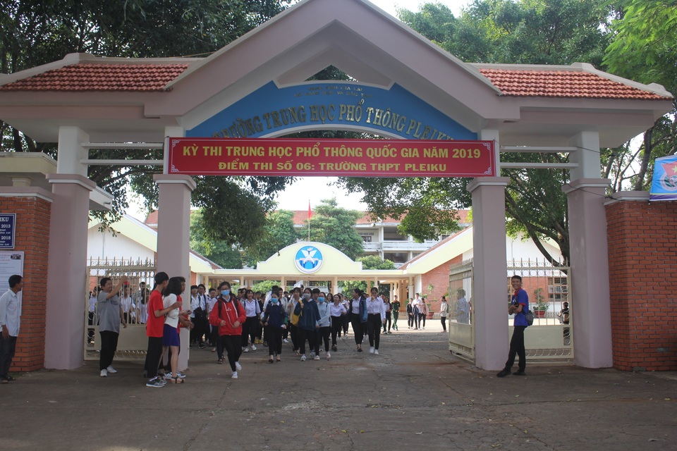Đoàn công tác Bộ GD-ĐT đánh giá cao công tác thi tại tỉnh Gia Lai - 2 Đoàn công tác Bộ GD-ĐT đánh giá cao công tác thi tại tỉnh Gia Lai - 2