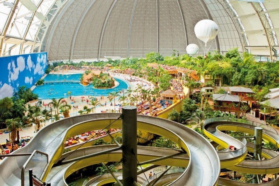 Kho máy bay cũ đổ nát hóa thành resort cực sang chảnh thế này - 4 Kho máy bay cũ đổ nát hóa thành resort cực sang chảnh thế này - 4