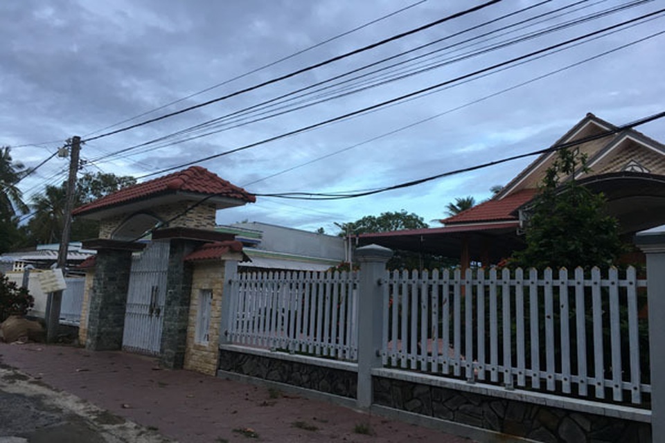 Ngôi làng miền Tây cứ 10 nhà thì 8 nhà cho con lấy chồng nước ngoài - 3 Ngôi làng miền Tây cứ 10 nhà thì 8 nhà cho con lấy chồng nước ngoài - 3