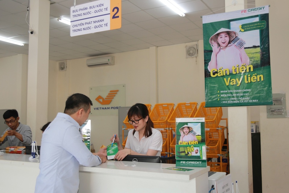 FE CREDIT hợp tác với Bưu Điện Việt Nam giới thiệu dịch vụ cho vay tiêu dùng tới khu vực nông thôn - 2 FE CREDIT hợp tác với Bưu Điện Việt Nam giới thiệu dịch vụ cho vay tiêu dùng tới khu vực nông thôn - 2