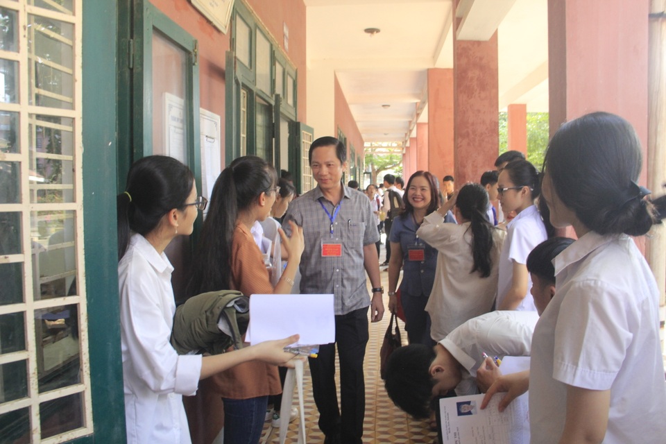 Thí sinh đến sớm, xem lại bài trước môn thi đầu THPT quốc gia 2019 - 42 Thí sinh đến sớm, xem lại bài trước môn thi đầu THPT quốc gia 2019 - 42