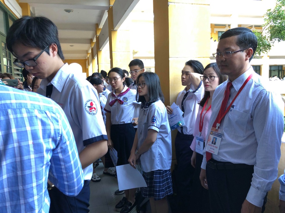 Thí sinh đến sớm, xem lại bài trước môn thi đầu THPT quốc gia 2019 - 14 Thí sinh đến sớm, xem lại bài trước môn thi đầu THPT quốc gia 2019 - 14