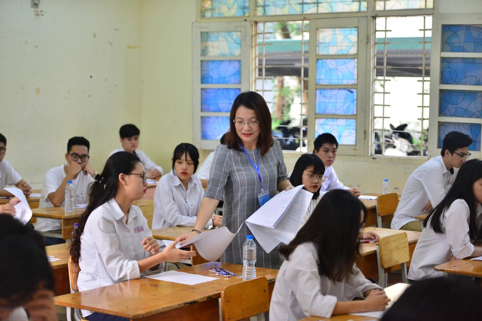 Thí sinh đến sớm, xem lại bài trước môn thi đầu THPT quốc gia 2019 - 2 Thí sinh đến sớm, xem lại bài trước môn thi đầu THPT quốc gia 2019 - 2