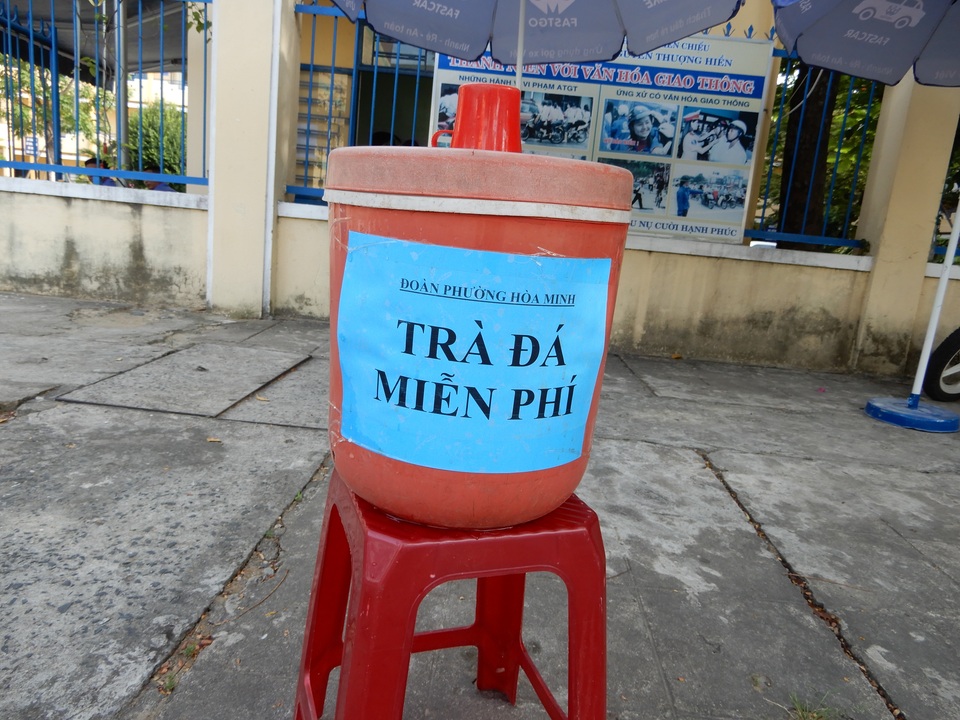 Đà Nẵng: Xe ôm miễn phí đưa đón thí sinh đi thi - 4 Đà Nẵng: Xe ôm miễn phí đưa đón thí sinh đi thi - 4