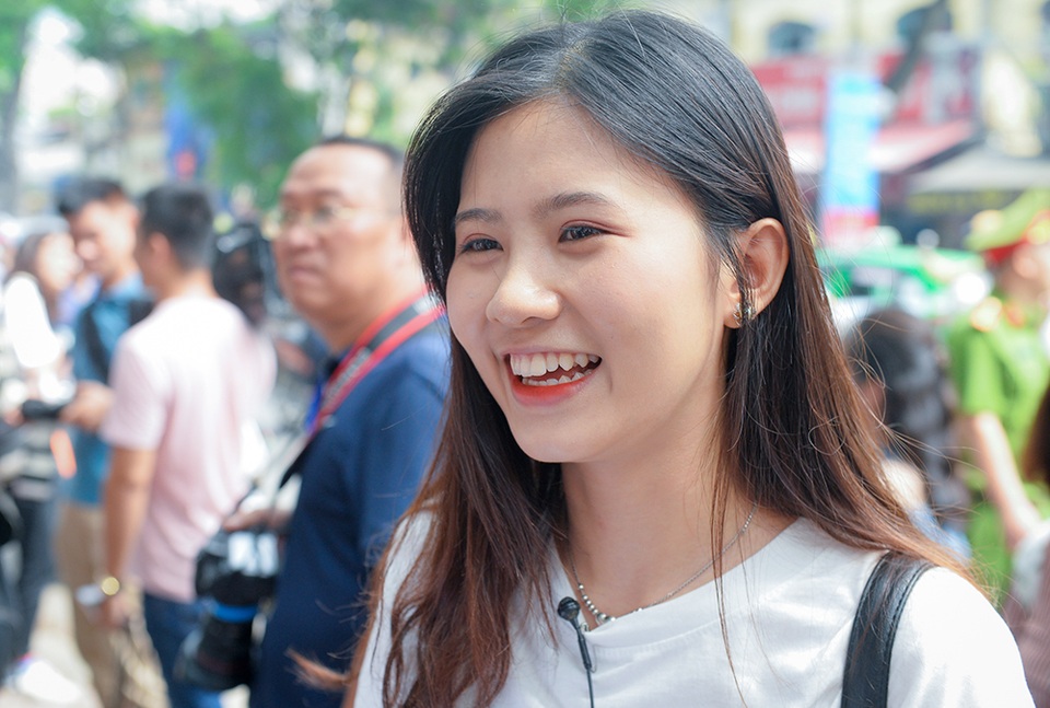 Những thiếu nữ 18 tuổi xinh đẹp như hoa xua tan nắng nóng mệt mỏi mùa thi - 3 Những thiếu nữ 18 tuổi xinh đẹp như hoa xua tan nắng nóng mệt mỏi mùa thi - 3