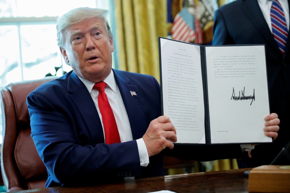 Tổng thống Trump trừng phạt lãnh tụ tối cao Iran - 1 Tổng thống Trump trừng phạt lãnh tụ tối cao Iran - 1